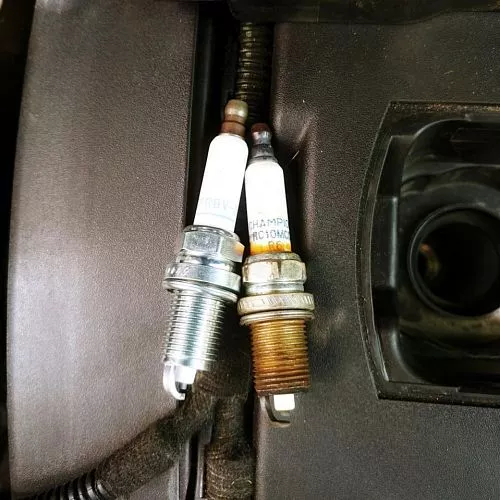 Замена свечей зажигания Opel Astra J